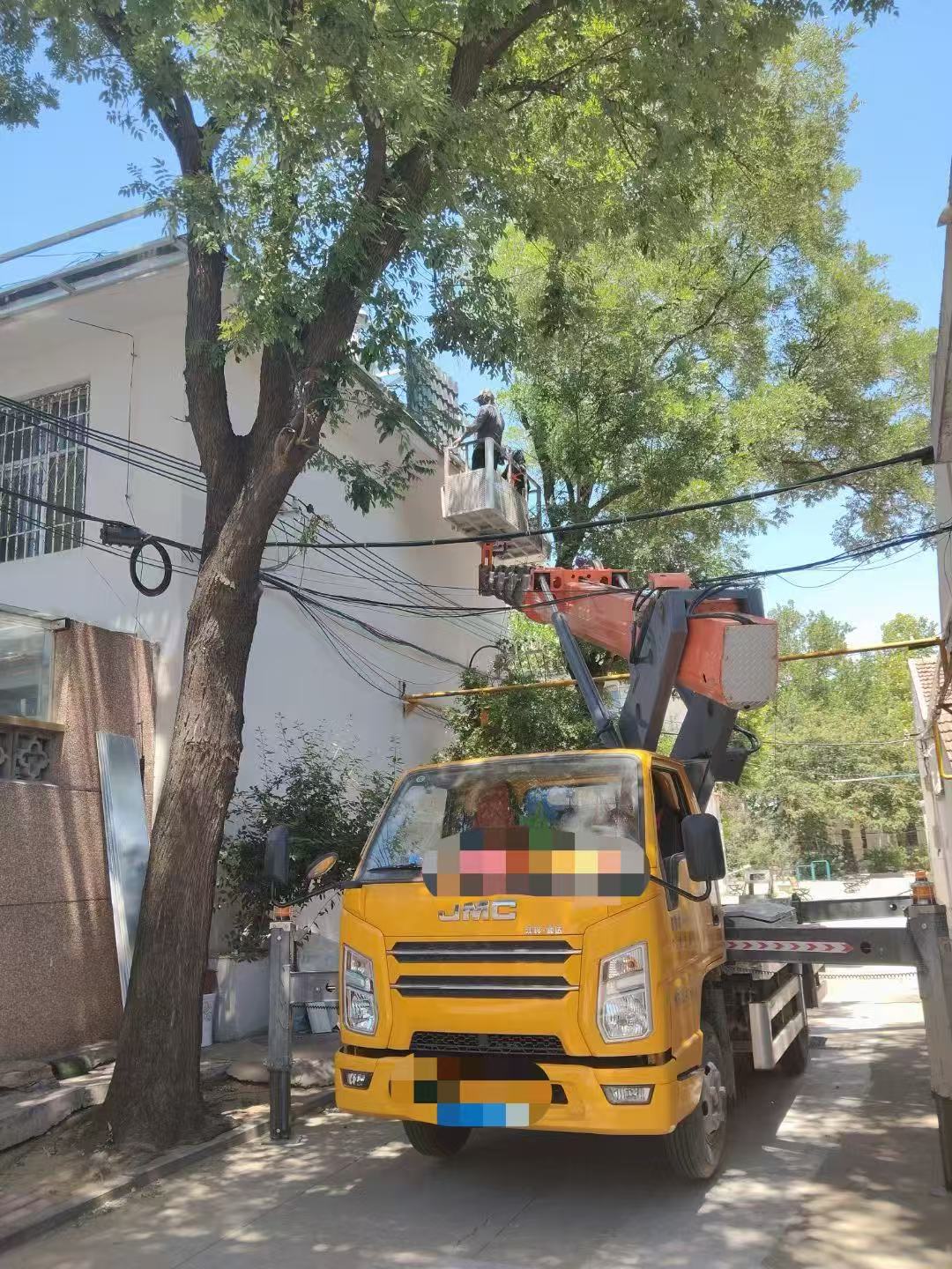 灞桥区高空作业车能吊装重物吗？最大承载多少公斤？